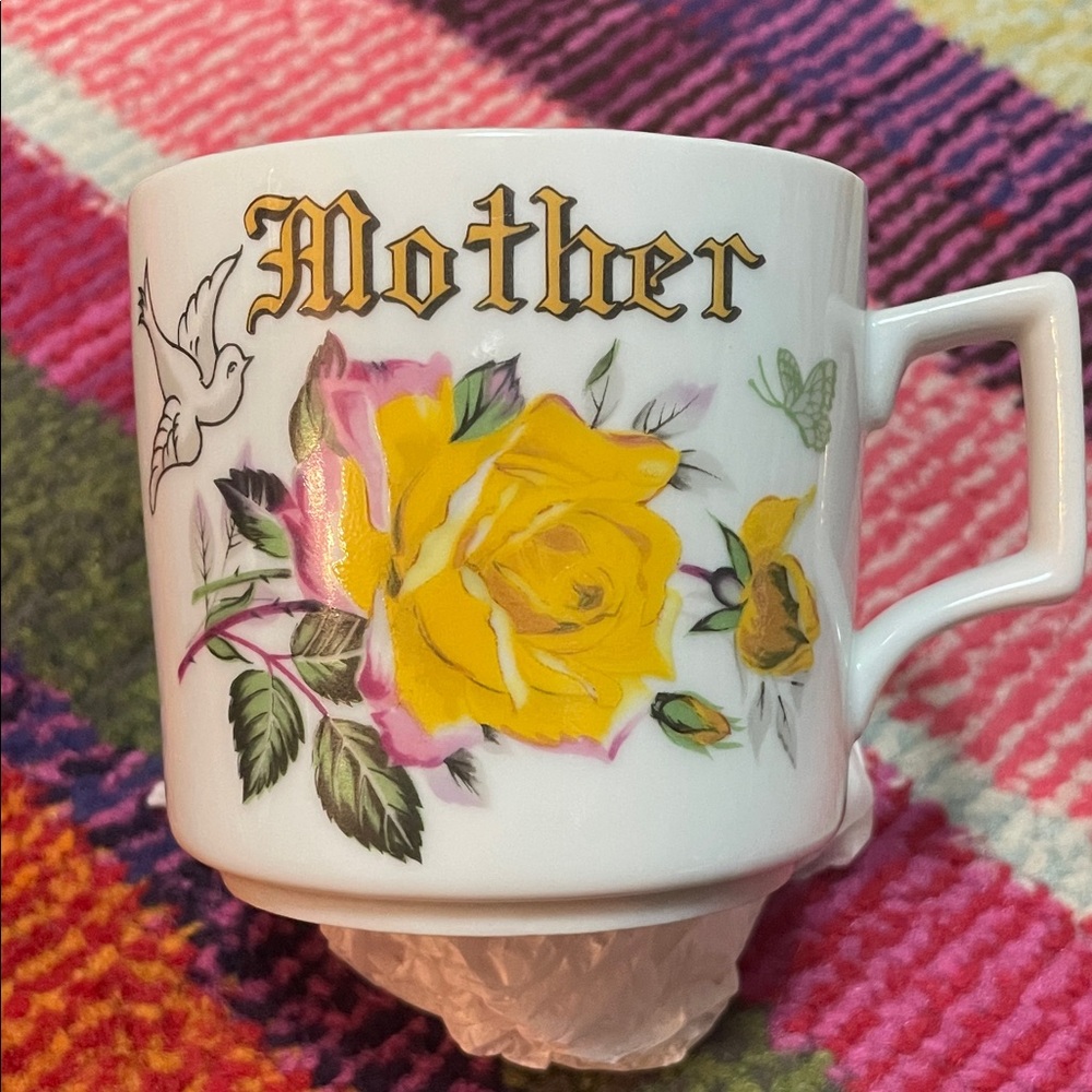 VINTAGE MOTHER MUG WITH YELLOW ROSE AND DOVE